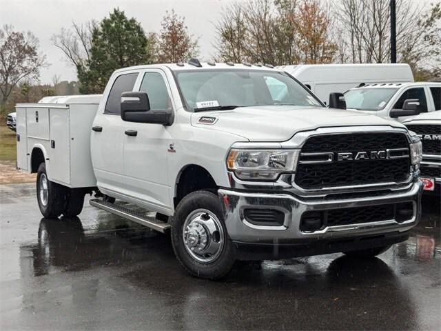 2024 RAM Ram 3500 Chassis Cab RAM 3500 TRADESMAN CREW CAB CHASSIS 4X4 60 CA