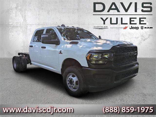 2024 RAM Ram 3500 Chassis Cab RAM 3500 TRADESMAN CREW CAB CHASSIS 4X4 60 CA