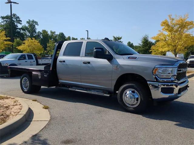 2024 RAM Ram 3500 Chassis Cab RAM 3500 TRADESMAN CREW CAB CHASSIS 4X4 60 CA