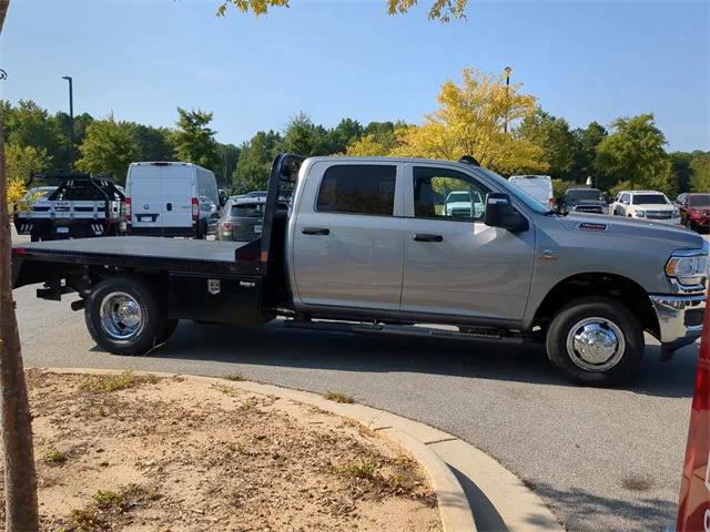 2024 RAM Ram 3500 Chassis Cab RAM 3500 TRADESMAN CREW CAB CHASSIS 4X4 60 CA