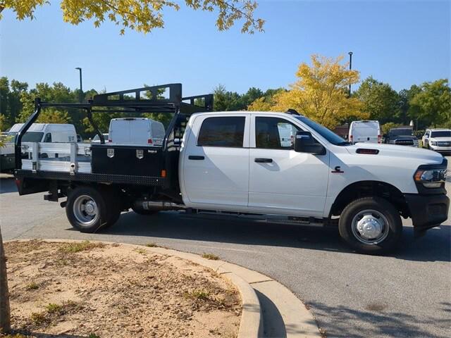 2024 RAM Ram 3500 Chassis Cab RAM 3500 TRADESMAN CREW CAB CHASSIS 4X4 60 CA