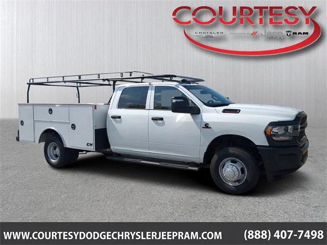 2024 RAM Ram 3500 Chassis Cab RAM 3500 TRADESMAN CREW CAB CHASSIS 4X4 60 CA