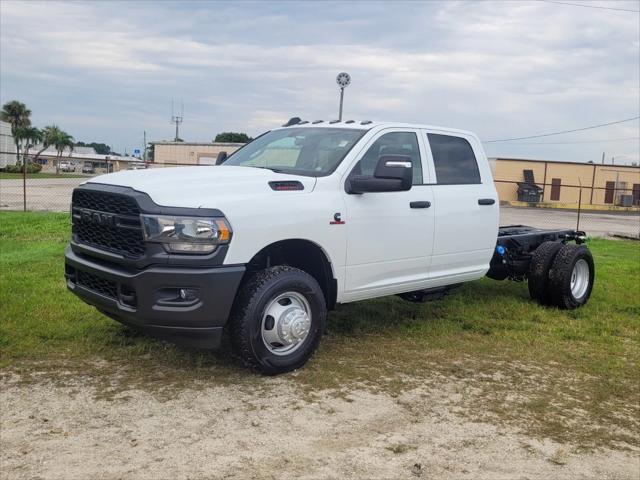 2024 RAM Ram 3500 Chassis Cab RAM 3500 TRADESMAN CREW CAB CHASSIS 4X4 60 CA