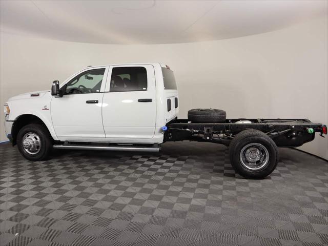 2024 RAM Ram 3500 Chassis Cab RAM 3500 TRADESMAN CREW CAB CHASSIS 4X4 60 CA