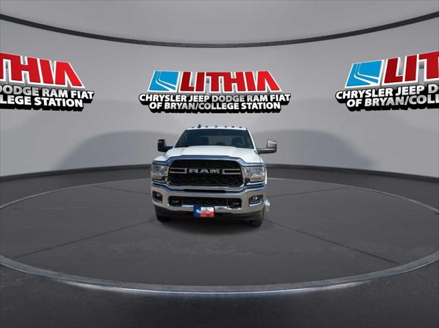 2024 RAM Ram 3500 Chassis Cab RAM 3500 TRADESMAN CREW CAB CHASSIS 4X4 60 CA