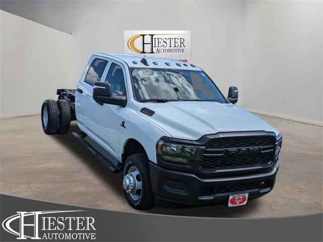 2024 RAM Ram 3500 Chassis Cab RAM 3500 TRADESMAN CREW CAB CHASSIS 4X4 60 CA