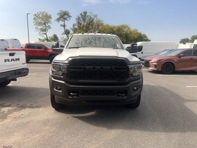 2024 RAM Ram 5500 Chassis Cab RAM 5500 TRADESMAN CHASSIS CREW CAB 4X4 60 CA