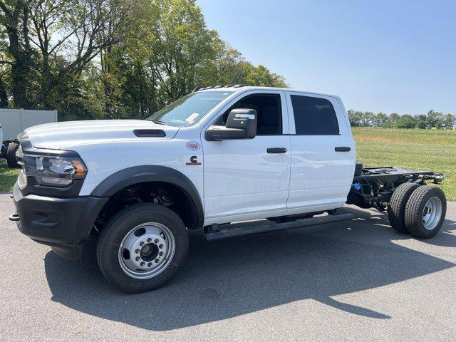 2024 RAM Ram 5500 Chassis Cab RAM 5500 TRADESMAN CHASSIS CREW CAB 4X4 60 CA