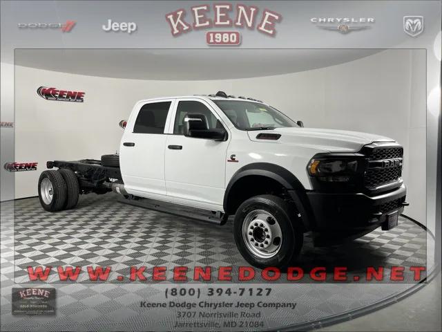 2024 RAM Ram 5500 Chassis Cab RAM 5500 TRADESMAN CHASSIS CREW CAB 4X4 84 CA