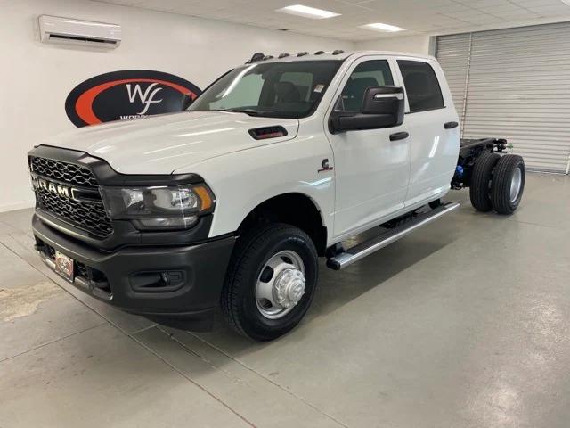 2024 RAM Ram 3500 Chassis Cab RAM 3500 TRADESMAN CREW CAB CHASSIS 4X4 60 CA