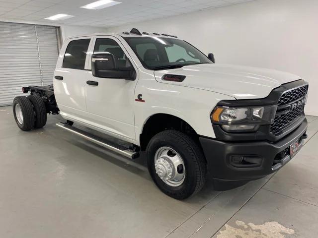 2024 RAM Ram 3500 Chassis Cab RAM 3500 TRADESMAN CREW CAB CHASSIS 4X4 60 CA