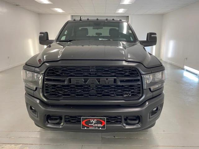 2024 RAM Ram 3500 Chassis Cab RAM 3500 TRADESMAN CREW CAB CHASSIS 4X4 60 CA