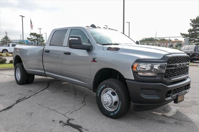 2024 RAM Ram 3500 RAM 3500 TRADESMAN CREW CAB 4X4 8 BOX