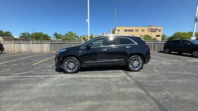 2022 Cadillac XT5 FWD Premium Luxury
