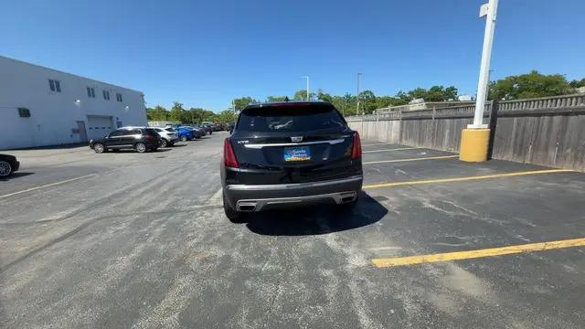 2022 Cadillac XT5 FWD Premium Luxury