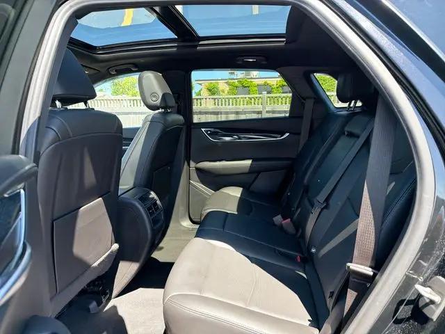 2022 Cadillac XT5 FWD Premium Luxury