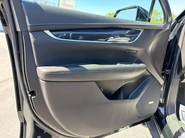 2022 Cadillac XT5 FWD Premium Luxury