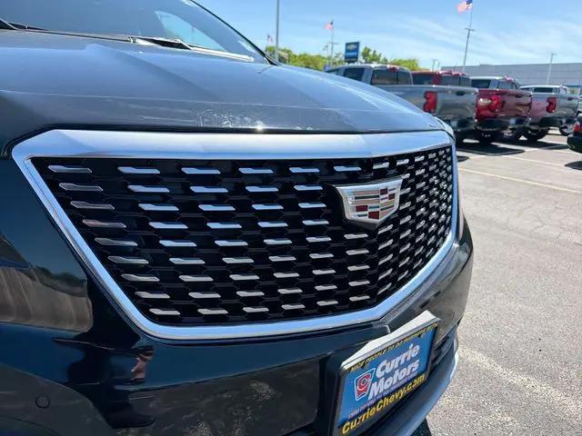 2022 Cadillac XT5 FWD Premium Luxury