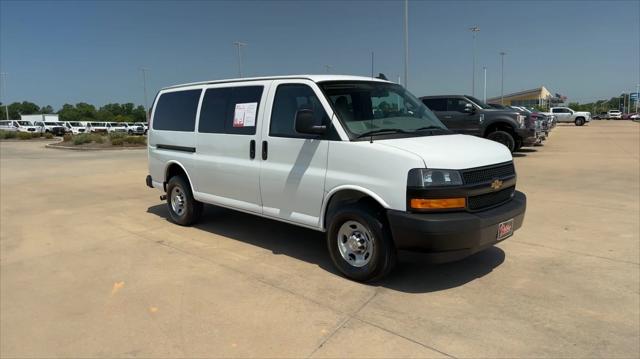 2023 Chevrolet Express Passenger RWD 3500 Regular Wheelbase LS