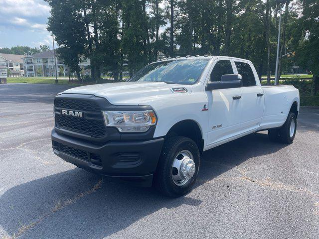 2022 RAM 3500 Tradesman Crew Cab 4x4 8 Box