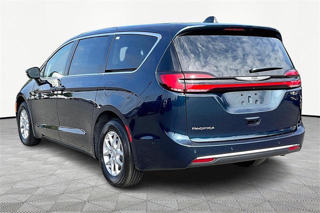 2024 Chrysler Pacifica PACIFICA TOURING L