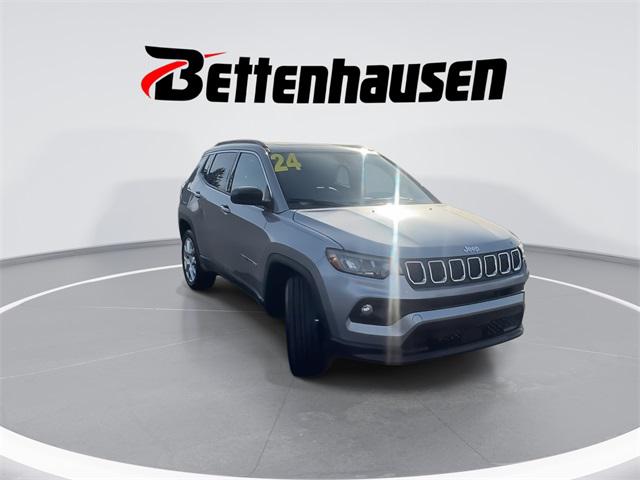 2024 Jeep Compass Latitude Lux FWD