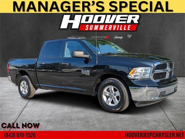 2022 RAM 1500 Classic SLT Crew Cab 4x2 57 Box