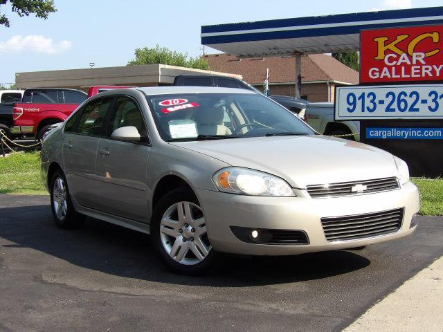 2010 Chevrolet Impala LT for sale in Kansas City, KS