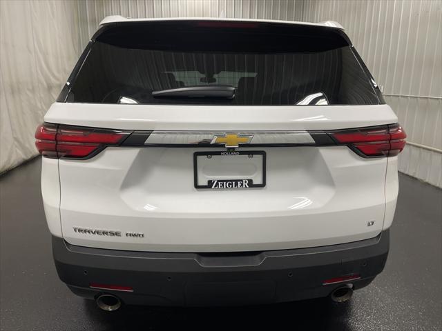 2023 Chevrolet Traverse AWD LT Leather