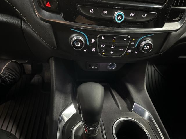 2023 Chevrolet Traverse AWD LT Leather