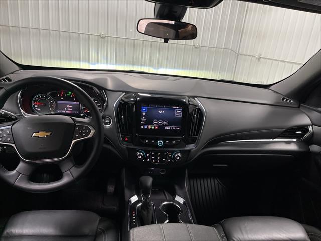 2023 Chevrolet Traverse AWD LT Leather