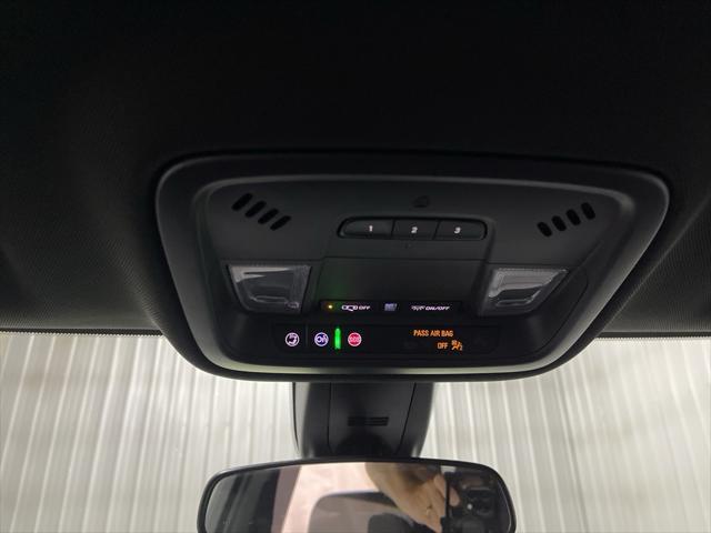 2023 Chevrolet Traverse AWD LT Leather