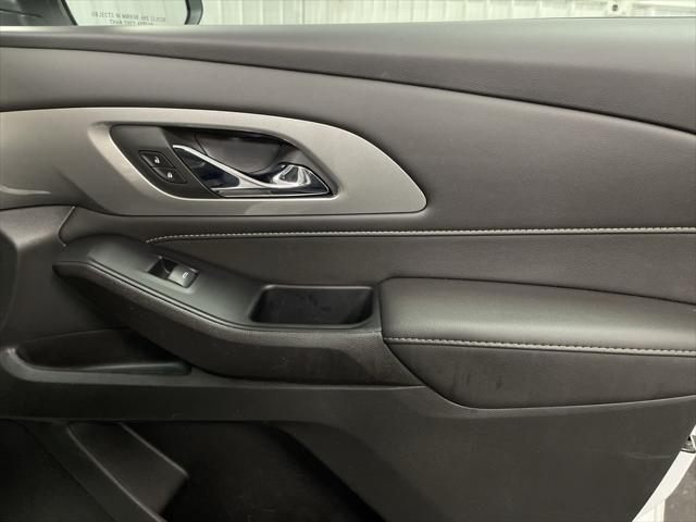 2023 Chevrolet Traverse AWD LT Leather