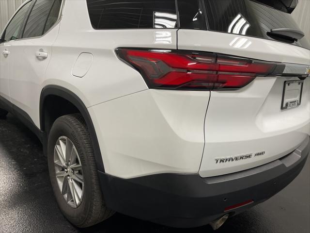 2023 Chevrolet Traverse AWD LT Leather