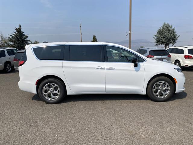 2024 Chrysler Pacifica PACIFICA LIMITED AWD