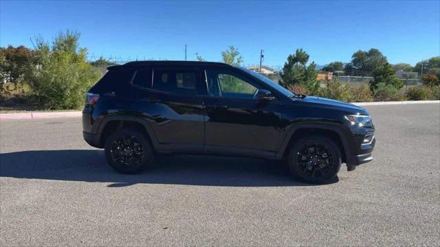 2025 Jeep Compass COMPASS LATITUDE 4X4