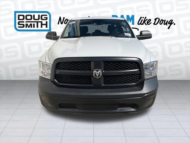 2024 RAM Ram 1500 Classic RAM 1500 CLASSIC TRADESMAN CREW CAB 4X4 64 BOX