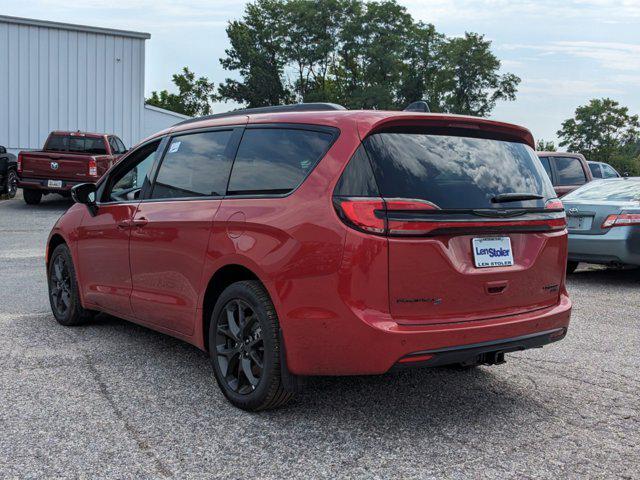 2024 Chrysler Pacifica PACIFICA LIMITED AWD