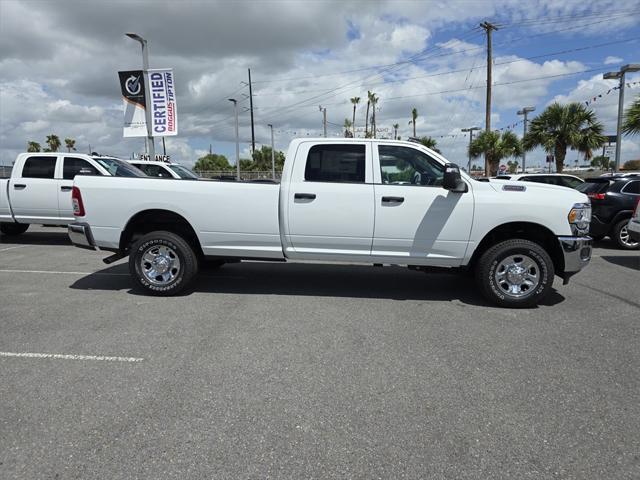 2024 RAM 2500 Tradesman Crew Cab 4x4 8 Box