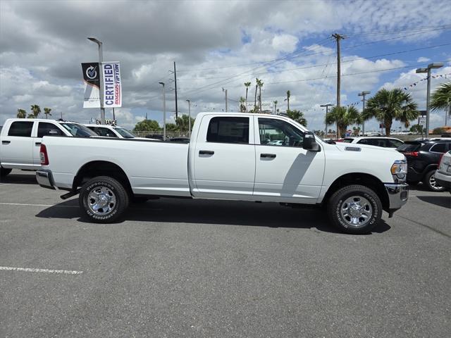 2024 RAM 2500 Tradesman Crew Cab 4x4 8 Box