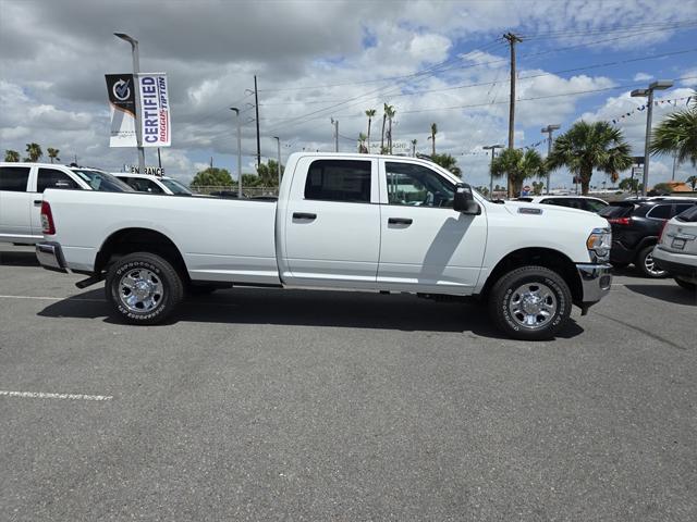 2024 RAM 2500 Tradesman Crew Cab 4x4 8 Box