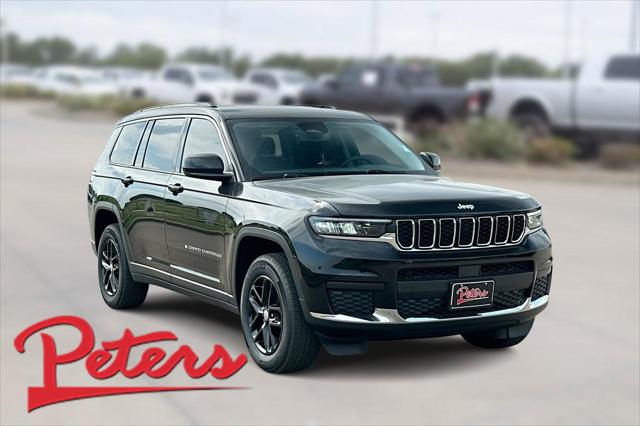 2023 Jeep Grand Cherokee L Laredo 4x4