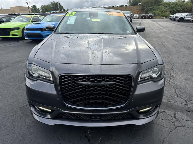 2023 Chrysler 300 Touring L AWD