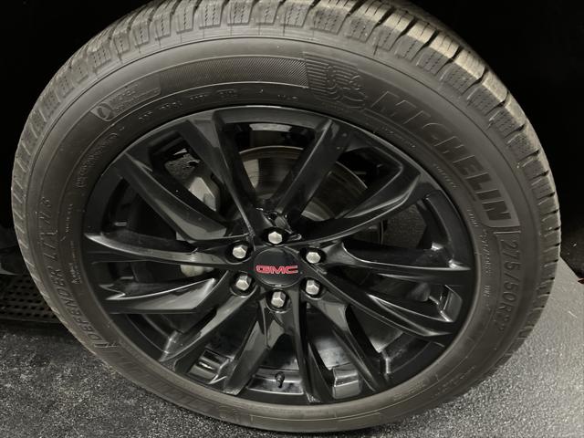 2023 GMC Yukon 4WD AT4