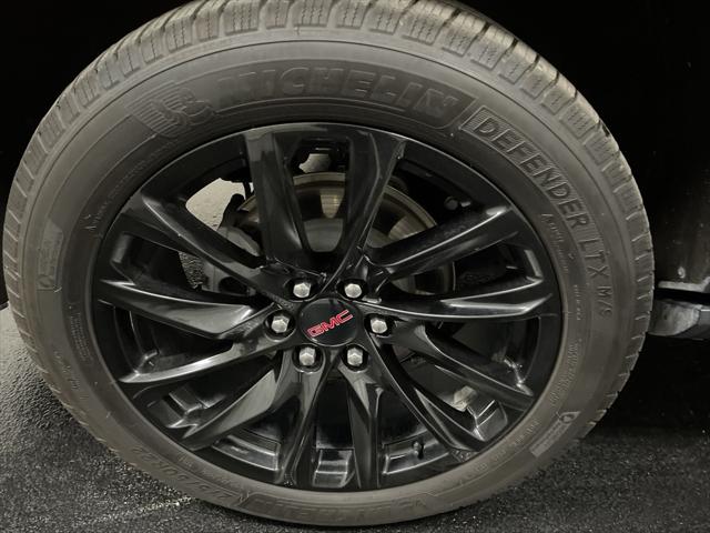 2023 GMC Yukon 4WD AT4