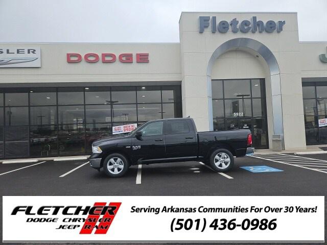 2024 RAM Ram 1500 Classic RAM 1500 CLASSIC TRADESMAN CREW CAB 4X4 57 BOX