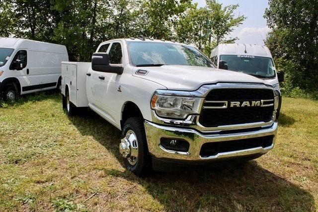 2024 RAM Ram 3500 Chassis Cab RAM 3500 TRADESMAN CREW CAB CHASSIS 4X4 60 CA 2024 RAM Ram 3500 Chassis Cab RAM 3500 TRADESMAN CREW CAB CHASSIS 4X4 60 CA