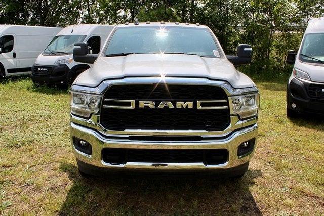 2024 RAM Ram 3500 Chassis Cab RAM 3500 TRADESMAN CREW CAB CHASSIS 4X4 60 CA 2024 RAM Ram 3500 Chassis Cab RAM 3500 TRADESMAN CREW CAB CHASSIS 4X4 60 CA