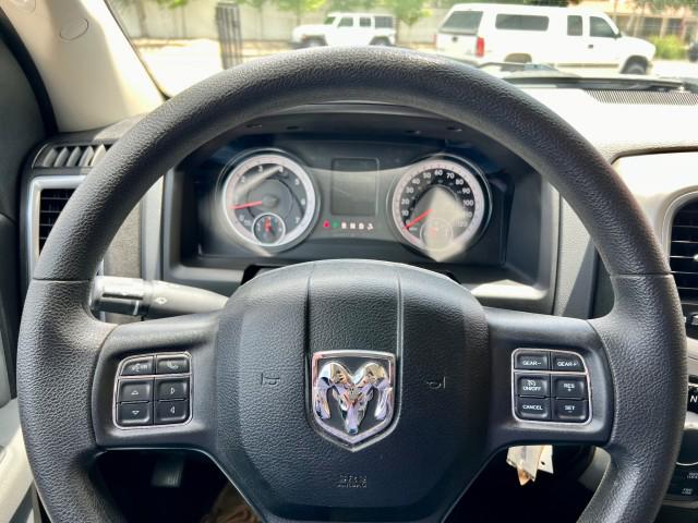 2019 Ram 1500 Classic SLT Crew Cab 4x4 5'7" Box