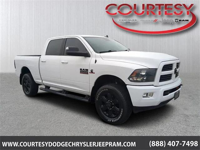 2017 RAM 2500 Big Horn Crew Cab 4x4 64 Box